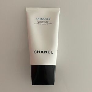 CHANEL La Mousse Cleansing Foam